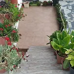 Spacious House With A Big Garden And Fire Pit 度假居 *