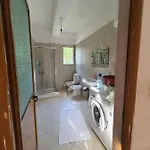 Spacious House With A Big Garden And Fire Pit 度假居 *