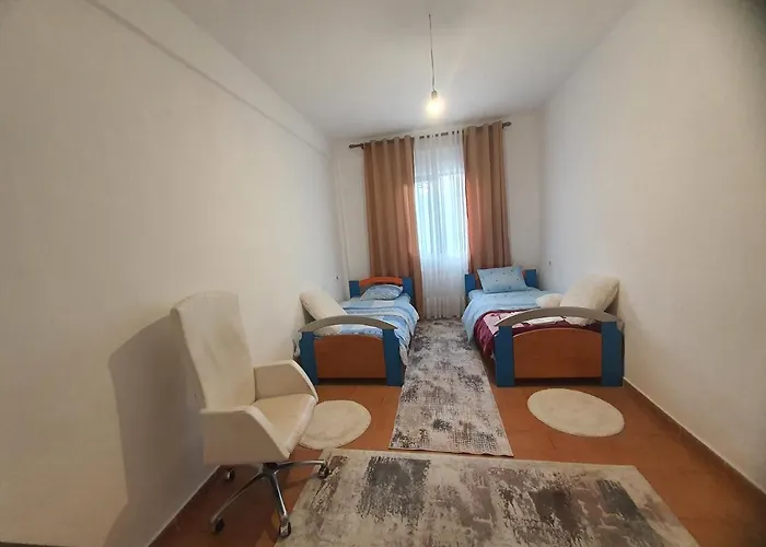 Vakantiehuis Spacious House With A Big Garden And Fire Pit *