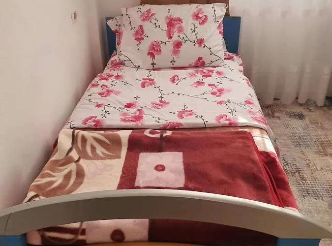 Spacious House With A Big Garden And Fire Pit * Tirana