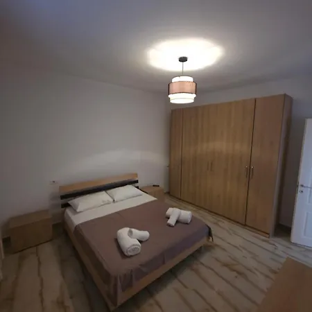 Spacious House With A Big Garden And Fire Pit Hébergement de vacances